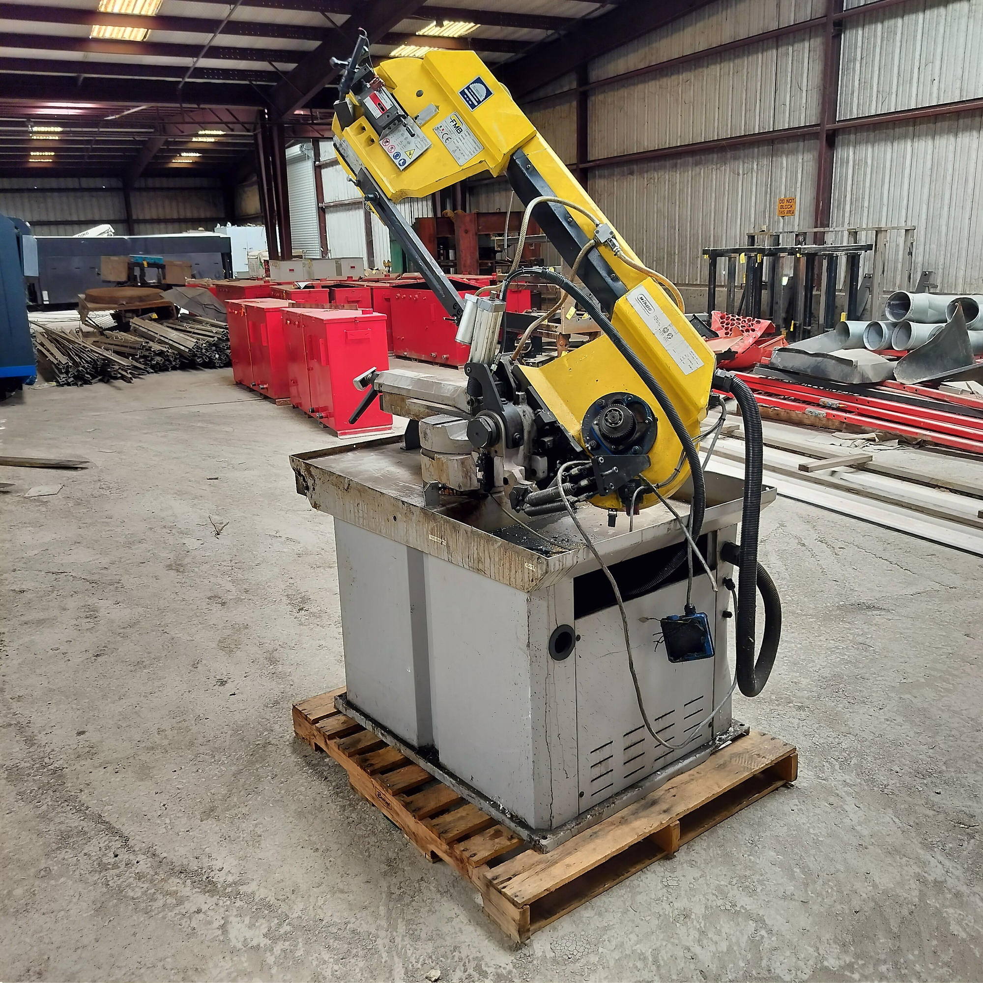 USED 2017 FMB TITAN