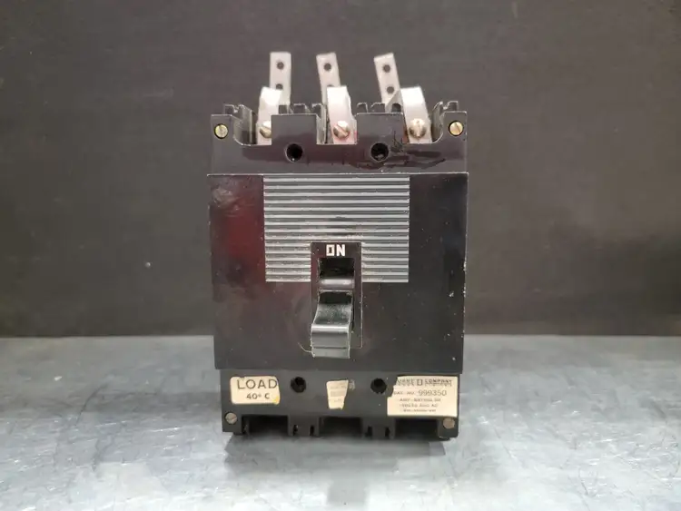 Used SQUARE D 999350 Switchgears British Columbia CA | Lenmark #243847