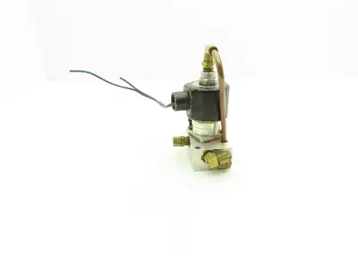 Versa E7SM-8012-66-Z-A120 Pneumatic Air Valve 2-Inlet 3-Way 2-Position NO 150psi