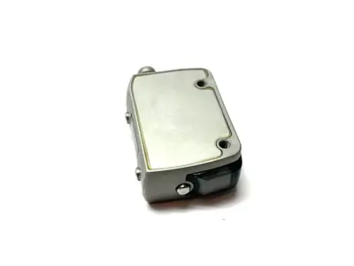 USED KEYENCE SELF-CONTAINED CMOS DISTANCE BASED LASER SENSOR 3-PIN M8