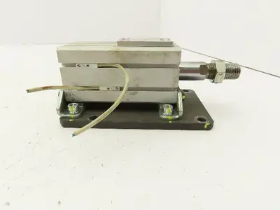 Koganei CCDAKS32x20-RL-B Pneumatic Air Cylinder 20mm Stroke 32mm Bore w/Rod Stop