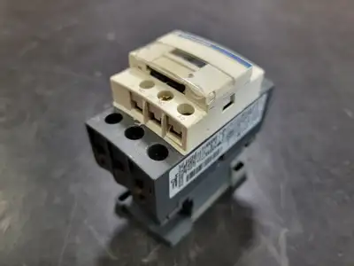 USED TELEMECANIQUE LC1D25F7