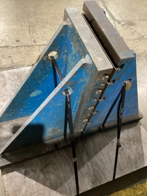 Used -- UNSPECIFIED -- ANGLE PLATES Angle Plates Michigan US | iGAM Industrial Marketplace #1490108