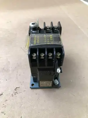 FUJI Electric SRC 3931-0 AC Magnetic Contactor Switch -NIB