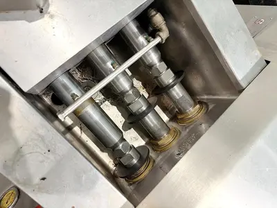 Used APV-GAULIN MC18-3TPS Homogenizers Quebec CA | Carter-Wilson Equipment Services #1364685