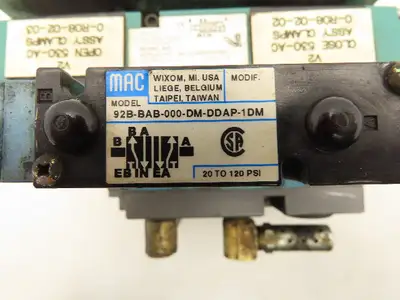 Numatics/Mac 081SS400M000061 Pneumatic Manifold 3 Solenoid Valve 24VDC