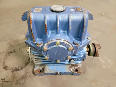 Right Angle Gear Reducer Size 5/0