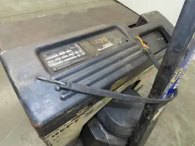 Crown 40GPW-4-14 Electric Pallet Jack 24V Walkie Walk Behind 4000LB