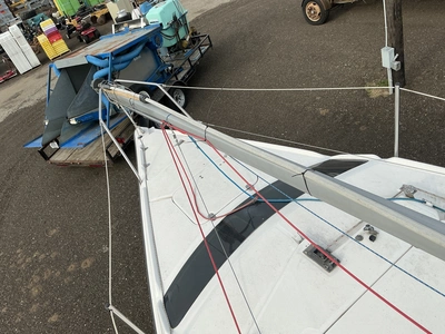 USED 1998 HUNTER TBD