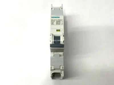 USED SIEMENS MINIATURE CIRCUIT BREAKER 1-POLE C-TRIP 240V 14KA 5A