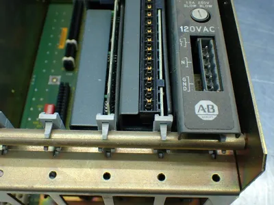 Used ALLENBRADLEY 1771A1B PLC Chassis Ohio US | HGR 24 #1084902