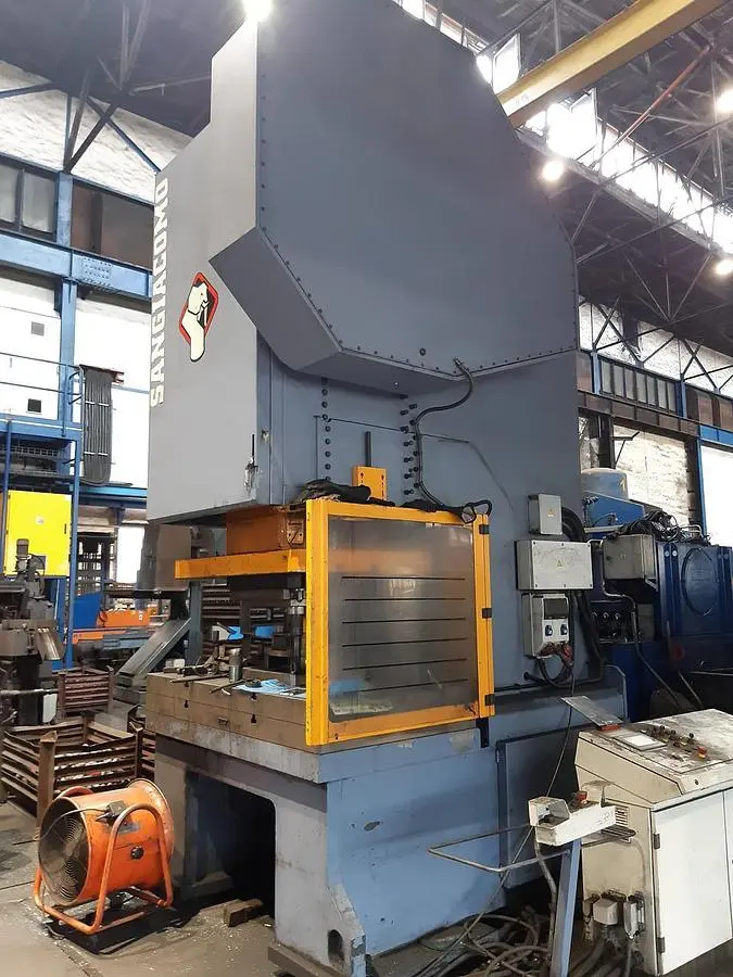 Used 2018 SANGIACOMO T450 RCE Straight Side Presses CZ | Amaron s.r.o. #1065227