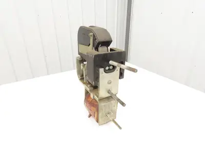 Westinghouse M-501 DC Contactor 300 Amp 600VDC Normally Closed 1745838 Coil