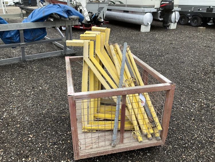 Used _UNKNOWN_ _UNKNOWN_ Guard Rails Michigan US | Miedema Asset Management Group #1425290
