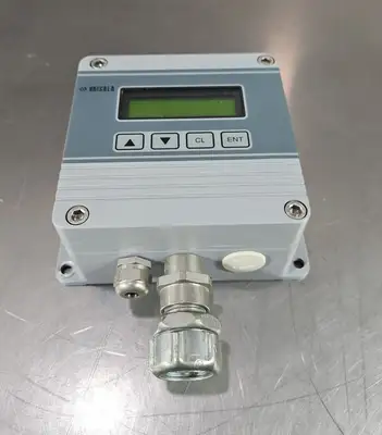 VAISALA НМР233 HUMIDITY AND TEMPERATURE TRANSMITTER 24 V DC/AC. Loc6C-13