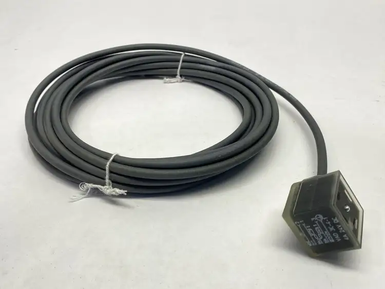 Used UNBRANDED VALVE CONNECTOR SINGLE ENDED CORDSET 5M Cable & Wire | Maverick Industrial Sales #1103490