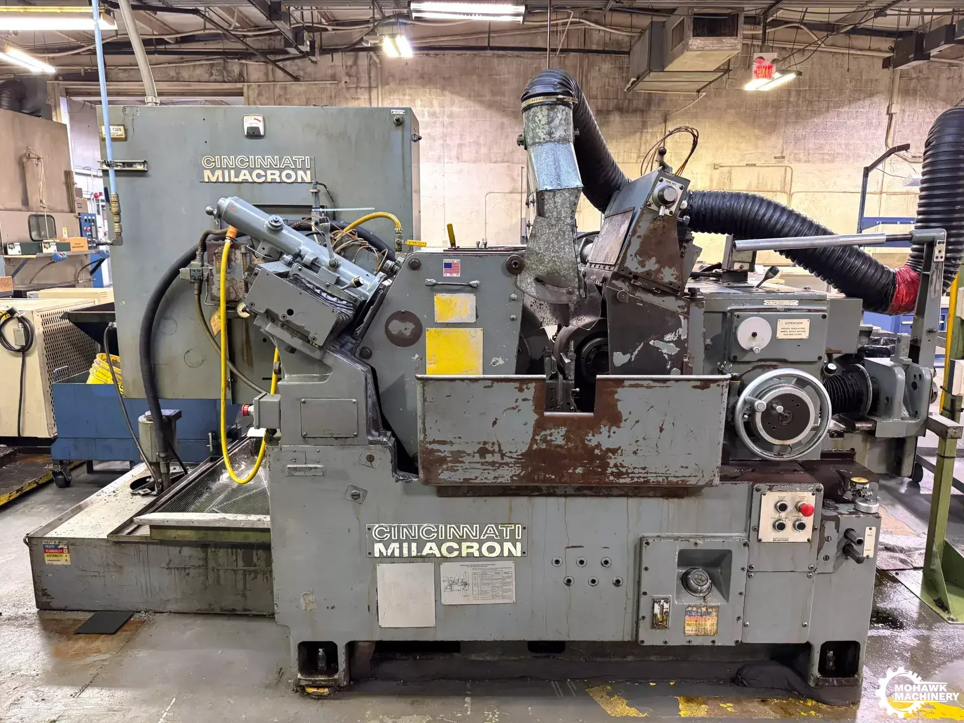 220-8 CINCINNATI-MILACRON “DR” CENTERLESS GRINDER