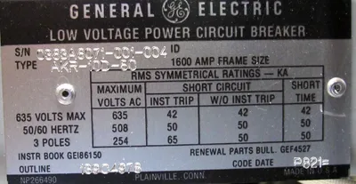 NEW GENERAL ELECTRIC AKR-10D-50 CIRCUIT BREAKER 1600A FRAME TA9VT20MLA1 AKR10D50