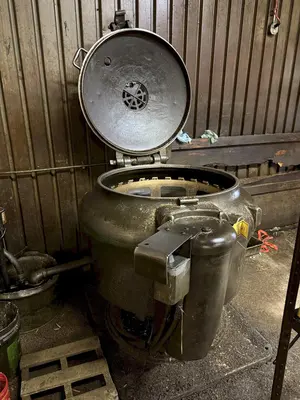 30" BARRETT MODEL #1100E MOTORIZED CHIP SPINNER / WRINGER w/ (2) CHIP PANS: STOCK #23373