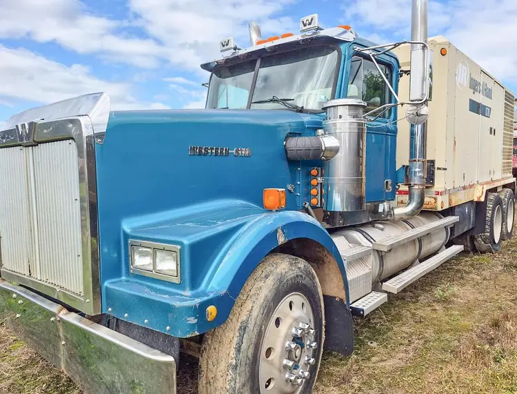 Used 2002 INGERSOLL-RAND HR2.5 1070 CFM / 350 PSI AIR COMPRESSOR High Pressure Air Compressors Pennsylvania US | East West Machinery & Drilling #1418081