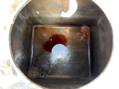 USED 350 GALLON TOTE 350 GALLON