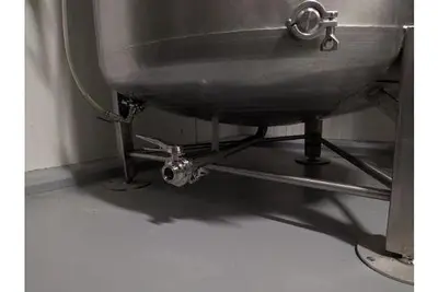 33HL Brite Tank