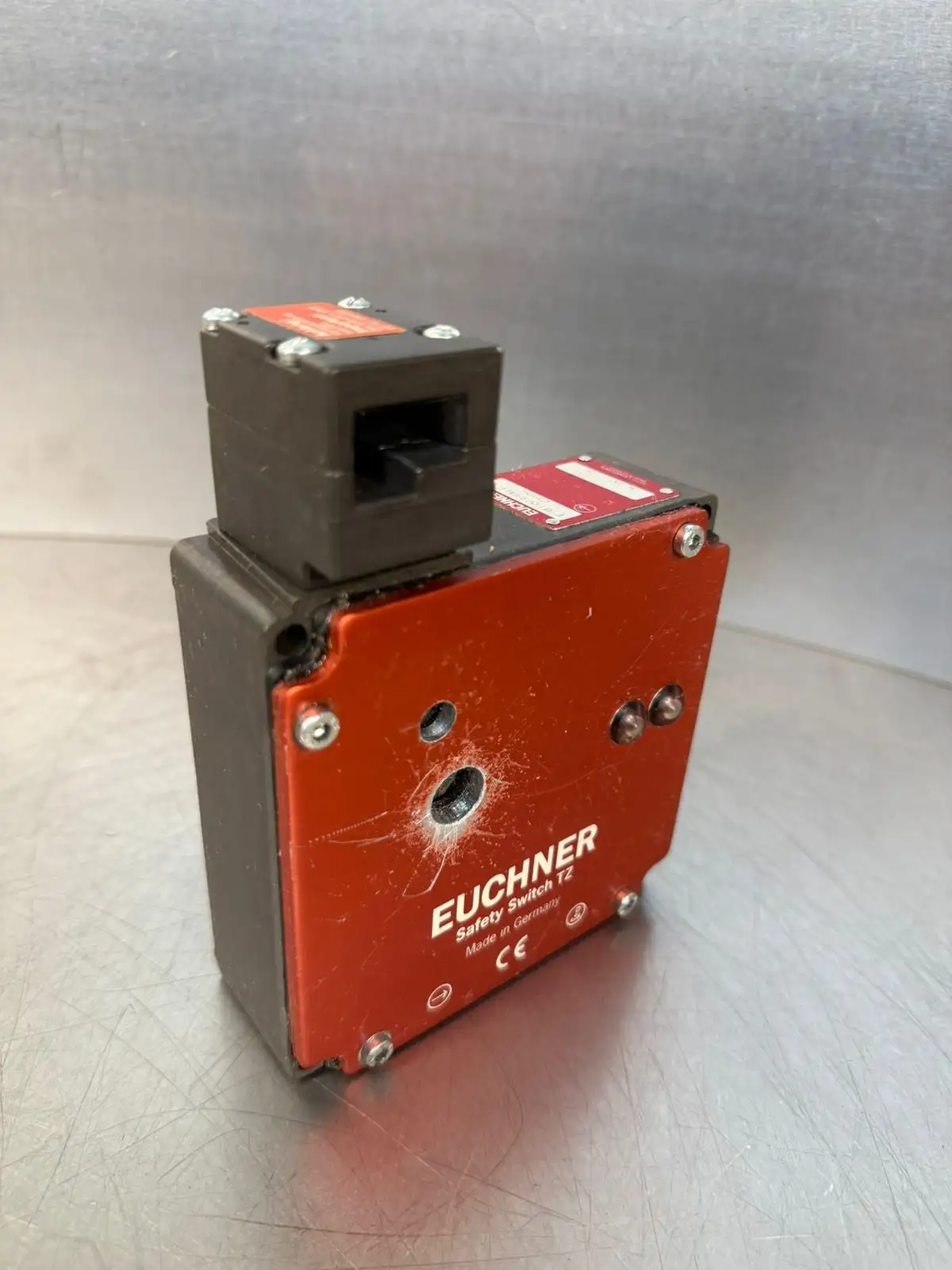 Euchner Safety Switch TZ TZ1LE024PGVFG-R / TZ1LE024PG (2.1.5)