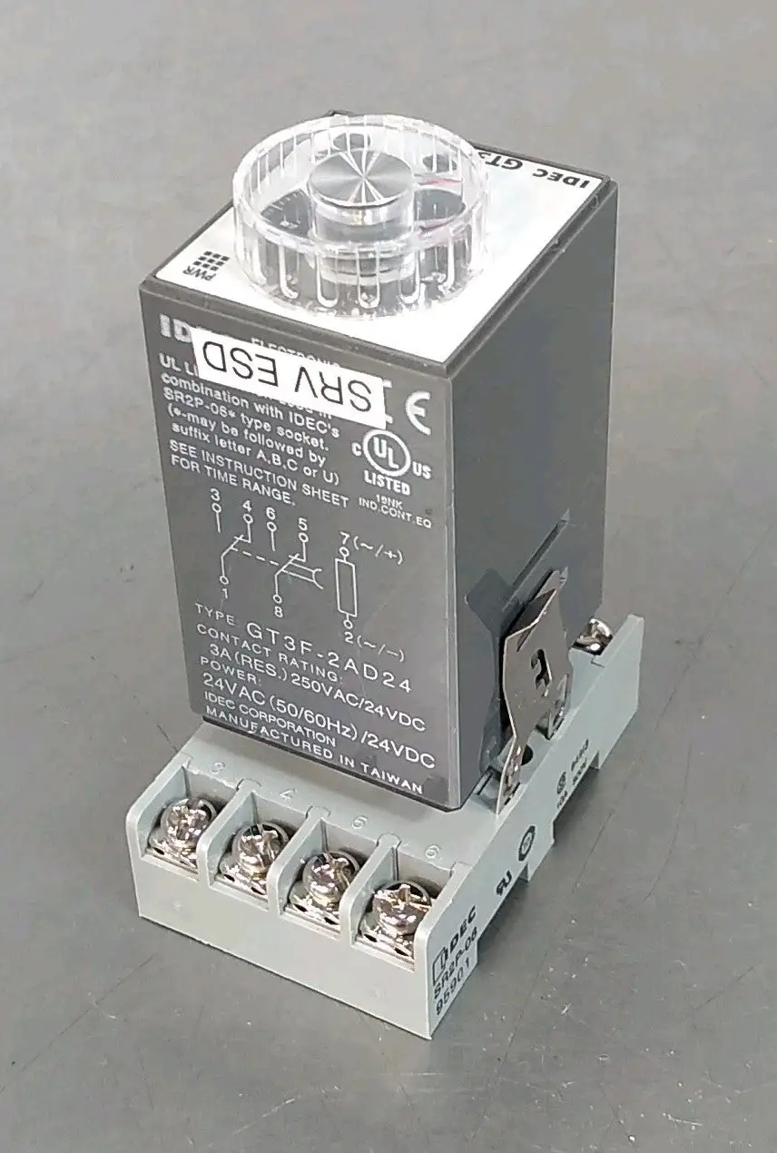 Idec GT3F-2AD24 Electronic Timer 24VAC/DC Loc4E3