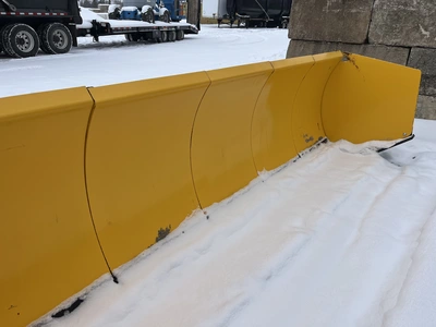 Used ARCTIC SECTIONAL SNOW PUSHER 13'6" Snow Removal & Equipment Indiana US | Miedema Asset Management Group #1424750