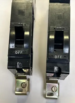 New | in-Stock SQUARE D FY14020 Circuit Breakers | Surplus Asset Holdings #1189181