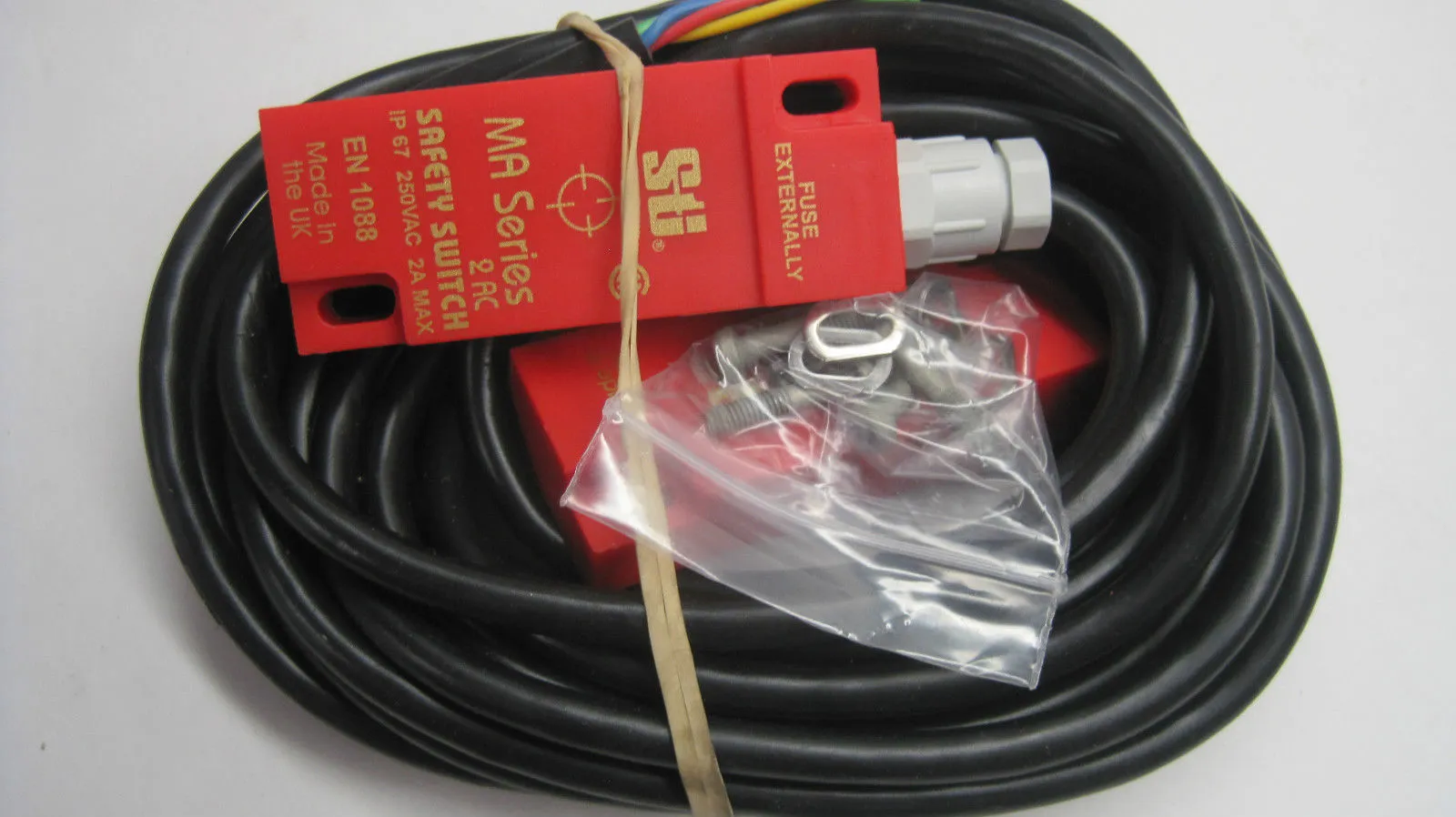 NEW STI PHOTOSWITCH 44507-0150 SAFETY SWITCH 445070150