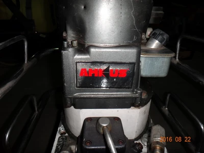 Amkus Hydraulic Power Unit, Briggs & Stratton motor