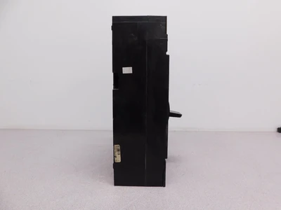 Used Square D MHL367001212 Circuit Breakers Ohio US | Equipment Recovery Corp. #1331070
