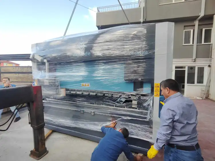 New | in-Stock 2025 DUROSTAMP DB 135-10 Press Brakes Virginia US | DUROSTAMP TOOL LLC #124538