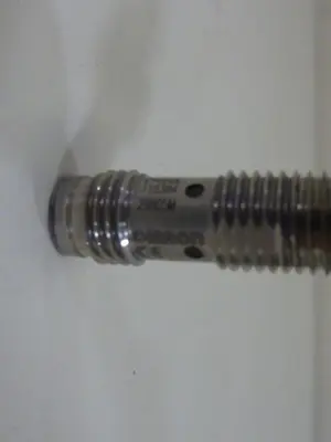 USED OMRON E2A-S08KS02-M5-B1