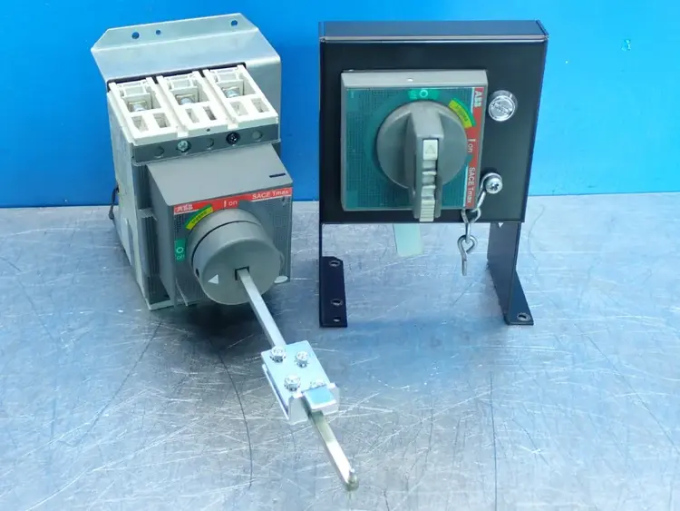 Used ABB TMAXT2H100 Circuit Breakers Ohio US | HGR 24 #835403