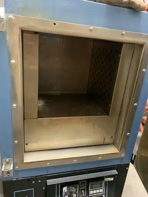 650 DEGREE 16" X 16"X 16" BLUE M MODEL CC-02W-P-B-HP MECHANICAL CONVECTION OVEN: STOCK 14508