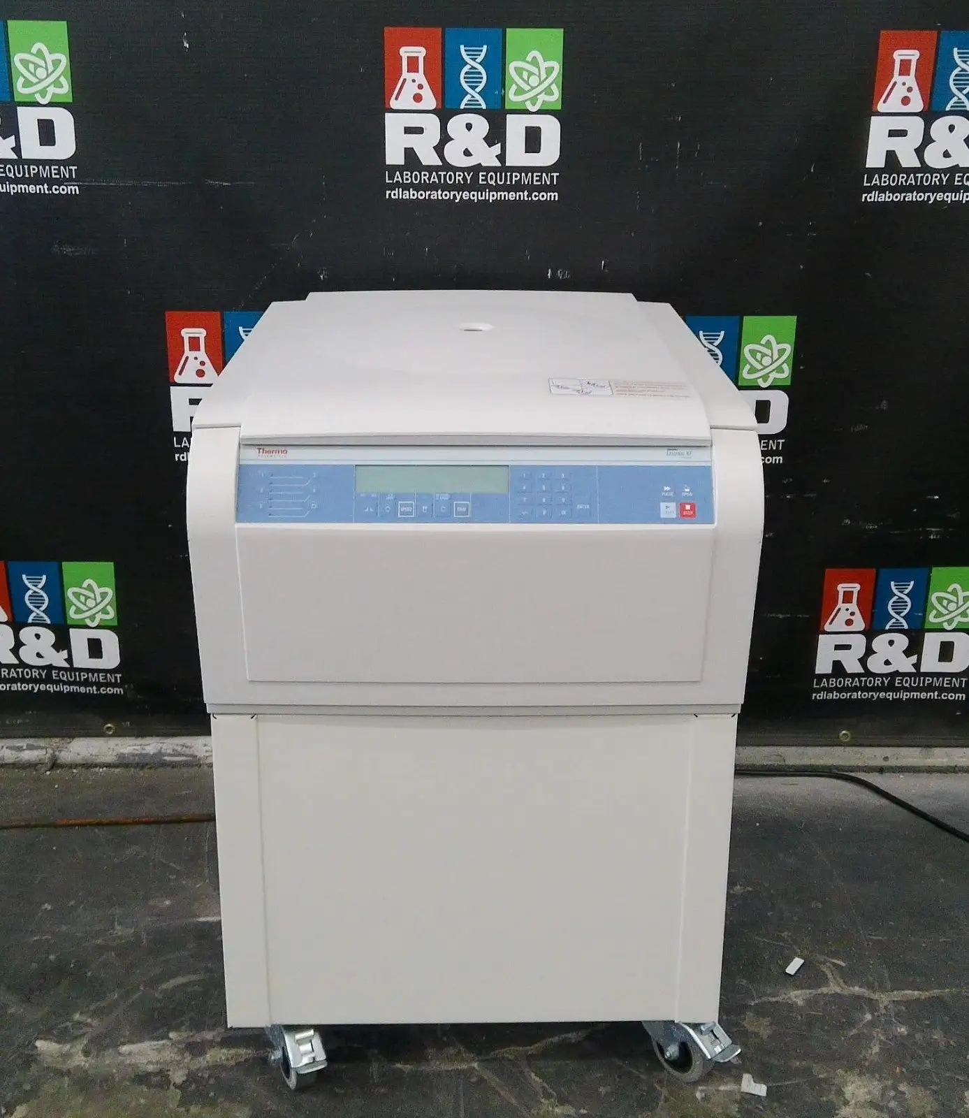 Thermo Sorvall Legend XF Floor Centrifuge w/ Rotor, Buckets, & Inserts 120v