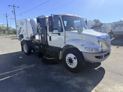 Used 2015 INTERNATIONAL 4300 Box trucks North Carolina US | Levan Equipment #1545580
