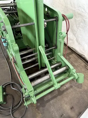 8,000 LB X 18" X .250" REGAL COIL CRADLE & STRAIGHTENER. STOCK #1226924