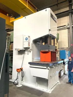 USED LVD 500 TON
