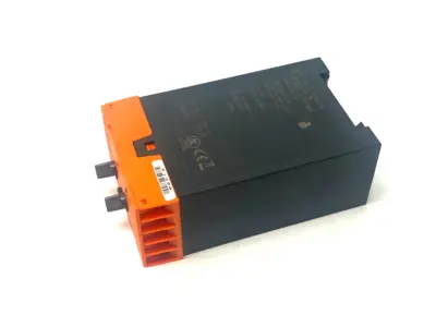 USED E. DOLD & SÖHNE VOLTAGE CHANGE RELAY
