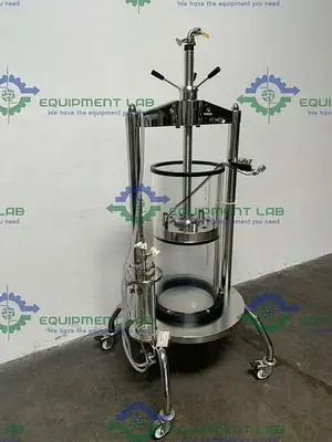 USED 2008 MILLIPORE QUIKSCALE 350 X 800 GL105002 CHROMATOGRAPHY COLUMN W/ BUBBLE TRAP 74 L