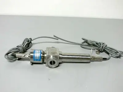 USED WEDGEWOOD ANALYTICAL ECAL-H-N--- EASYCAL & AF44VEQHAT1D3-C FLOW THROUGH SENSOR