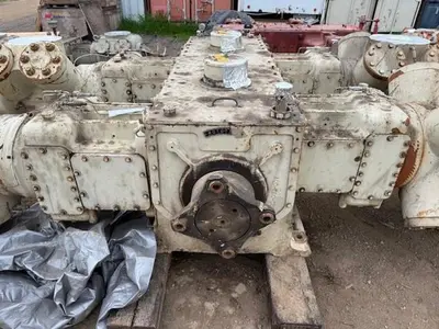 White Superior MH-64 Compressor Frame SN 336670 and 9.5" x 9.5" x 5.75" x 5.75" cylinders