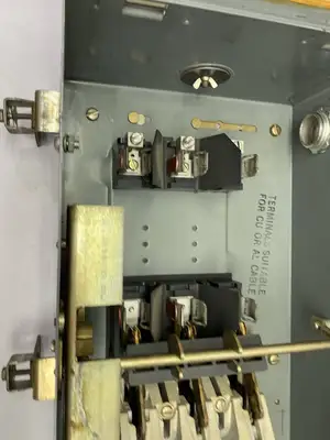 USED WESTINGHOUSE FUSIBLE PLUG-IN SWITCH UNIT TAP-362 60A 3-PHASE