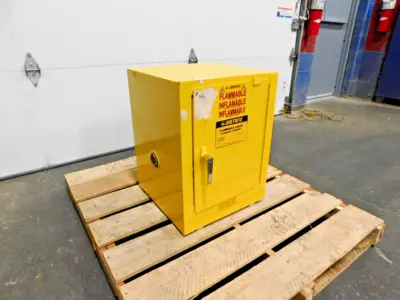 Used Justrite _UNKNOWN_ Hazardous Storage Units Ohio US | Equipment Recovery Corp. #1331280