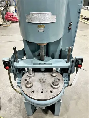 USED DENISON MULTIPRESS DENISON MULTIPRESS FG8C09D10A46A91S05 PRESS