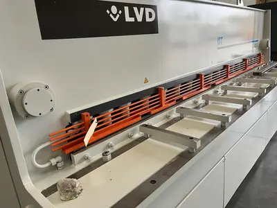 USED LVD IST 3100 X 6 MM CNC