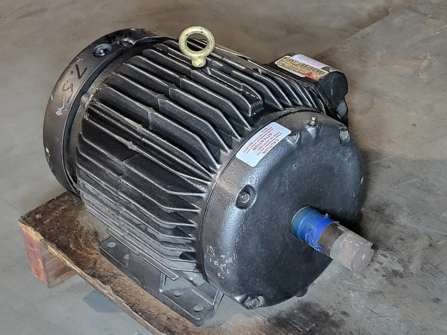 7.5 hp, 575 volts, 1760 rpm, D132S Electric Motor